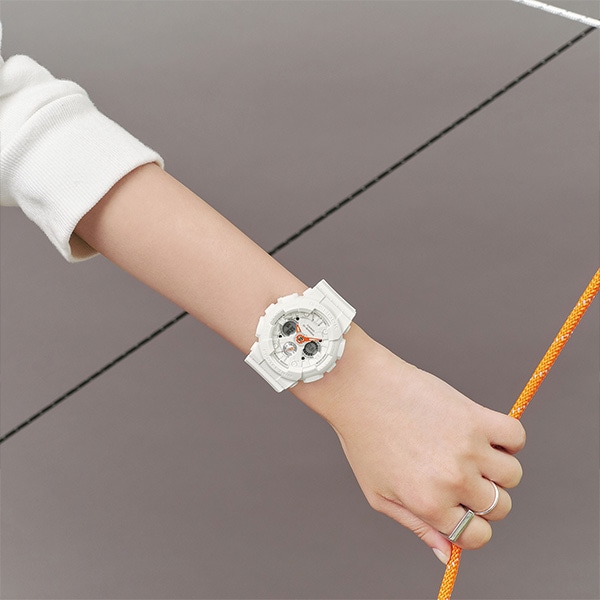 ホワイト/オレンジ