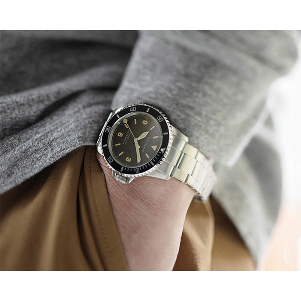 ブラックベゼル(369)