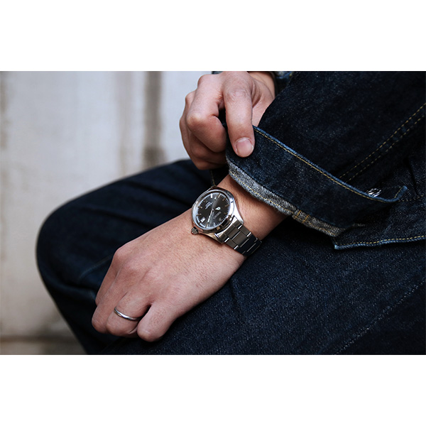 オンラインストア限定(シルバーグレー)