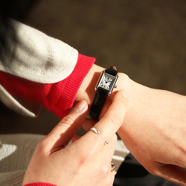 Kii: キー CITIZEN シチズン 光発電エコ・ドライブ Classic Square EG2790-12A レディース