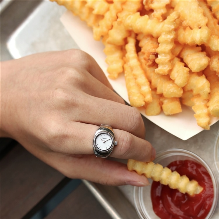 【スタッフブログ】アクセ感覚で楽しめる。はじめてのリングウォッチガイド