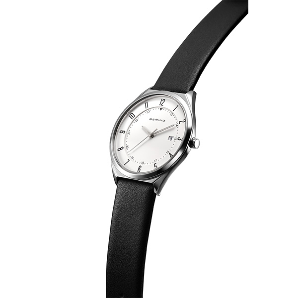 ホワイト/レザー