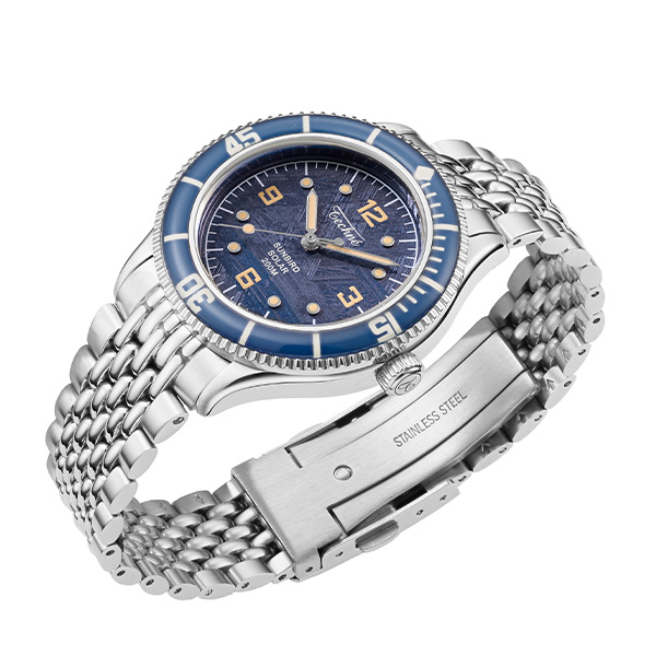 ネイビーメテオライト文字盤