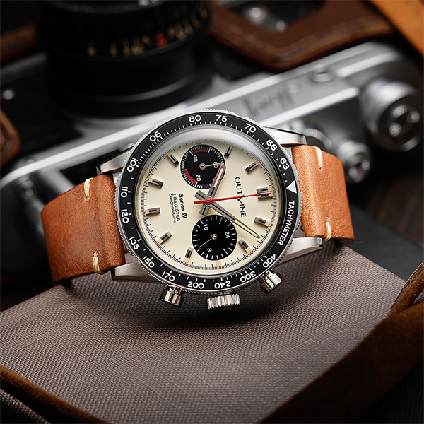 パンダ文字盤×ブラウンレザー