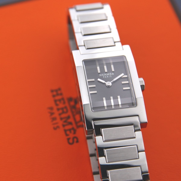 エルメス HERMES タンデム メンズ クォーツ 腕時計 SS ブラック文字盤 TA1.710  新入荷 HE0902