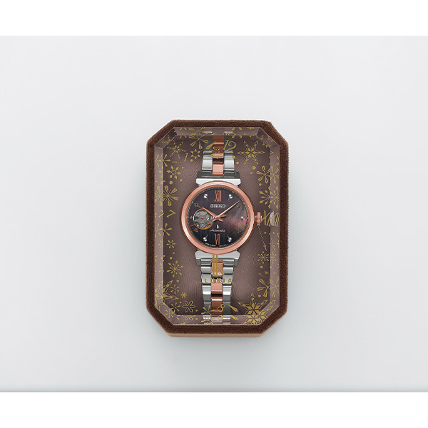 ダークブラウン