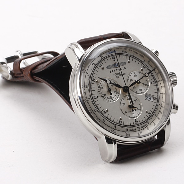 ブラウンホワイト