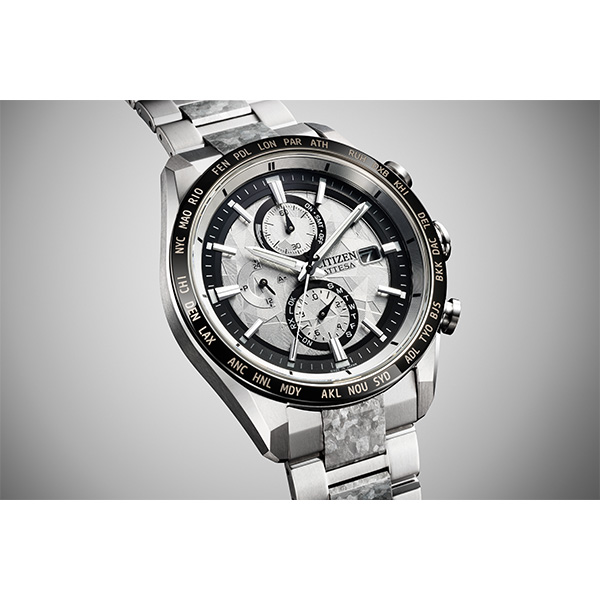 シルバー/AT8284-61A