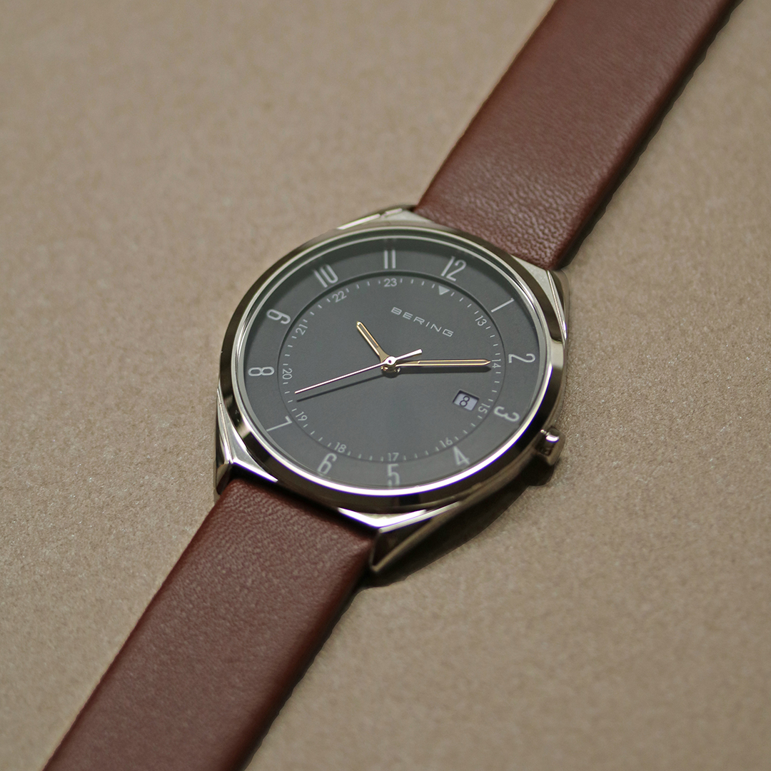 ブラック/レザー