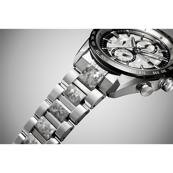 シルバー/AT8284-61A