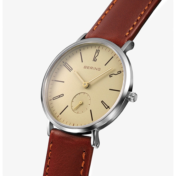 サンドベージュ