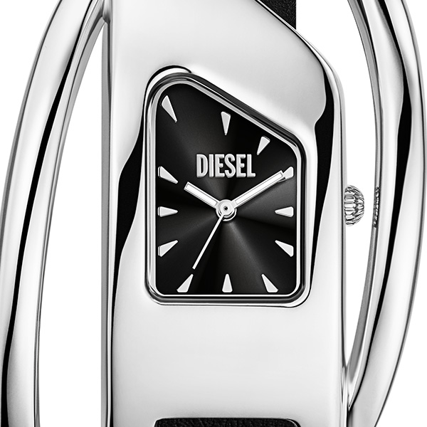 ブラック/ シルバー