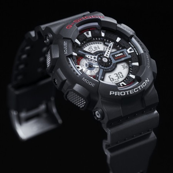 レッド/ブラック