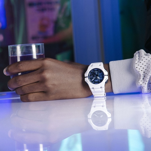 ホワイト×GA-B001