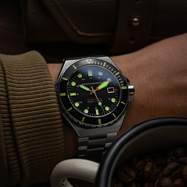 シルバー/ブラック