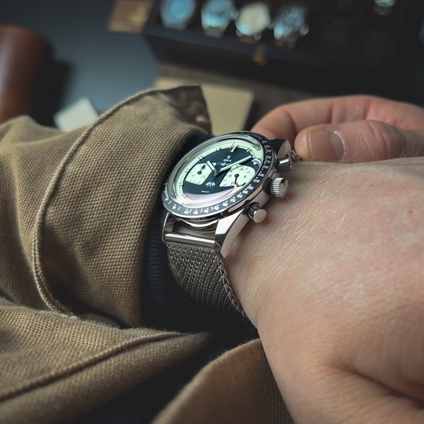 ブラック/ベージュホワイト