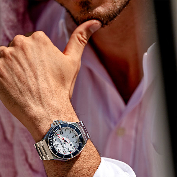 シルバー/ホワイト