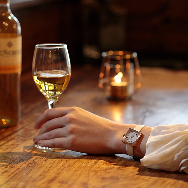 ホワイト(アップルレザー)