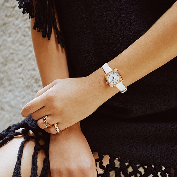 ホワイト(アップルレザー)