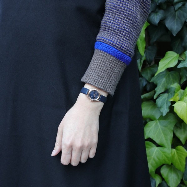 ネイビー×ゴールド