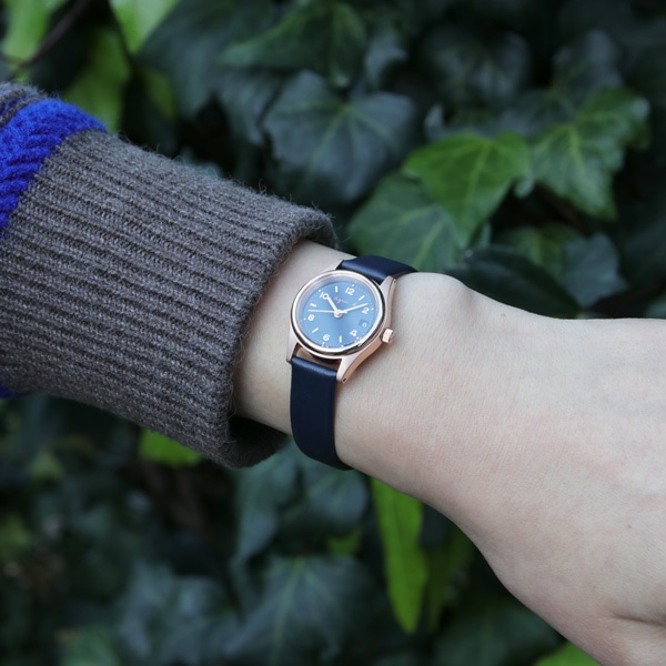 ネイビー×ゴールド