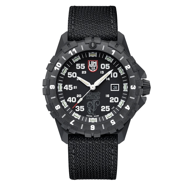 Luminox ルミノックス F-117 NIGHTHAWK x Skunk Works 6440 Series Ref