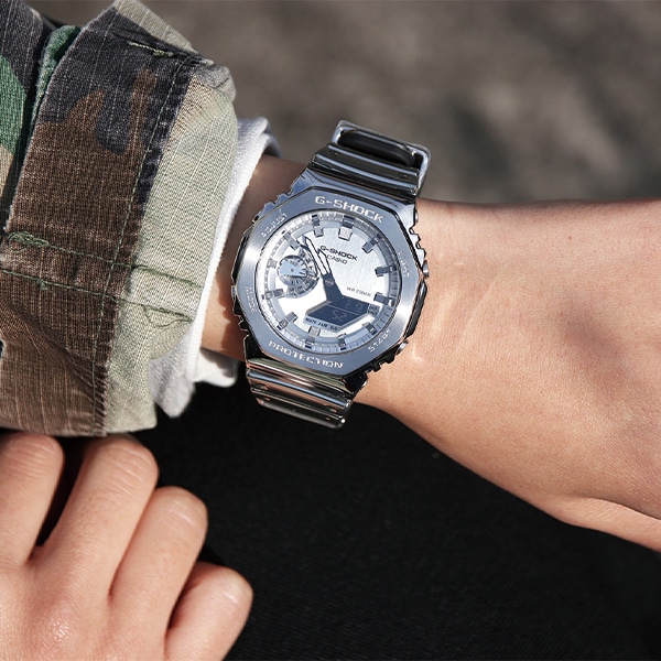G-SHOCK FINE METALLIC SERIES GM-2100YM-8AJF アナデジ クォーツ メンズ